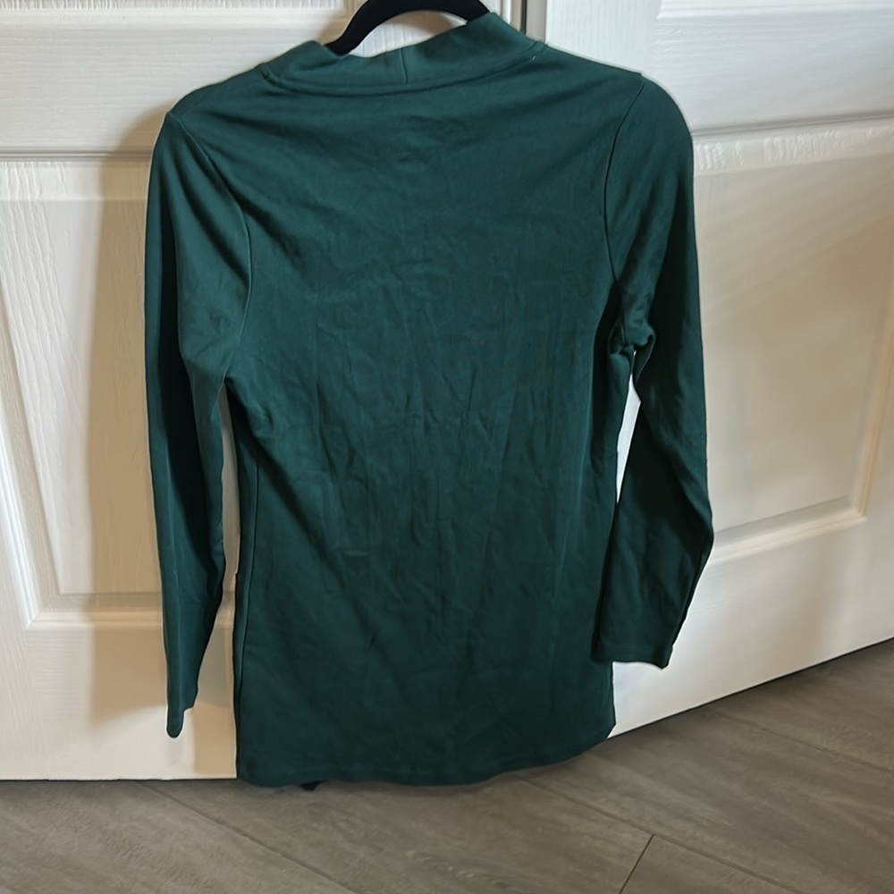 Women's Green Cardigan Sweater NWOT 
Issaac mizrah live essentials 
Size xxs - Picture 4 of 4